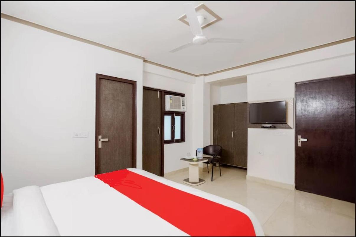 Hotel The Ocean Near Igi Airport Neu-Delhi Exterior foto