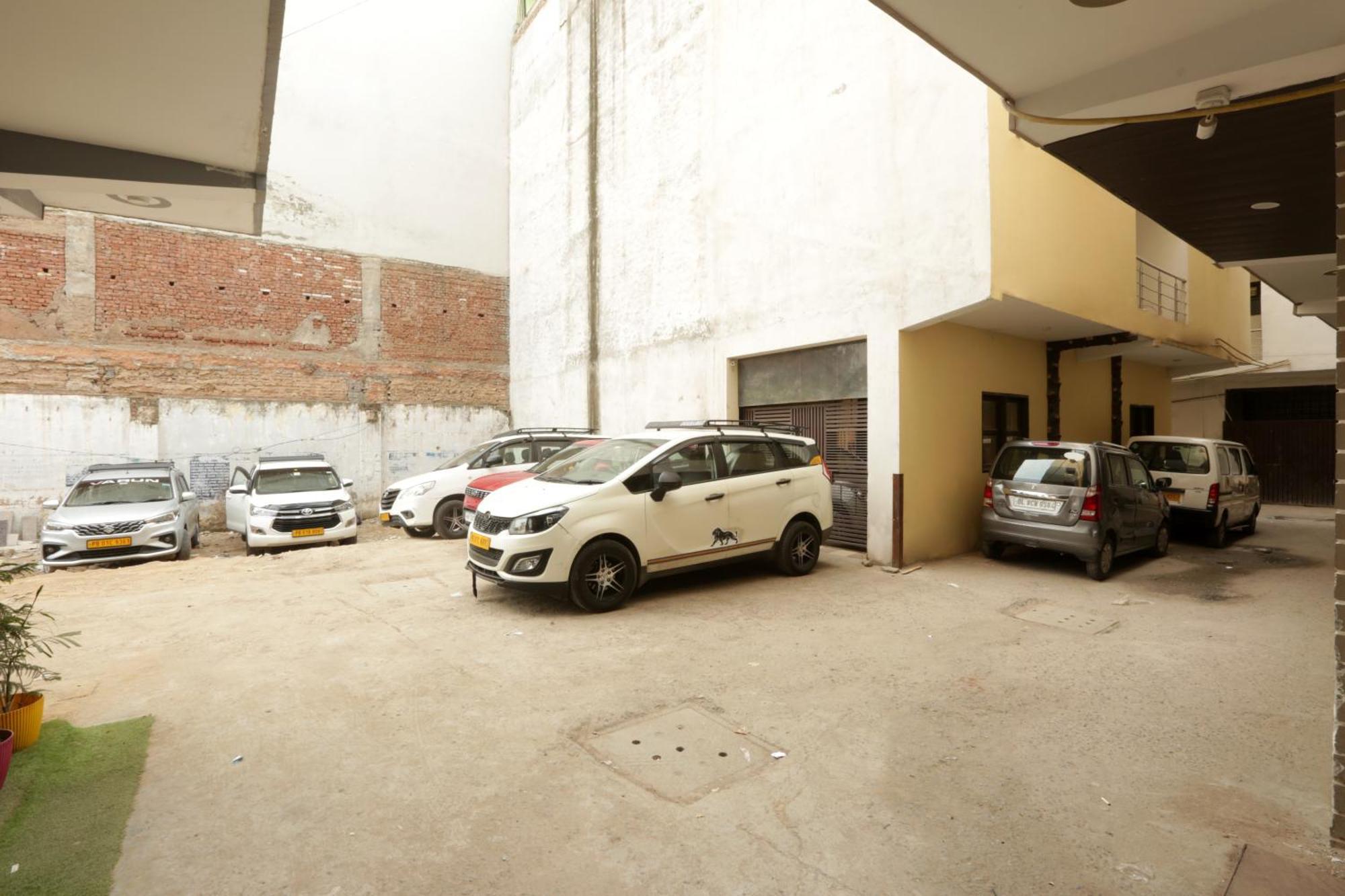 Hotel The Ocean Near Igi Airport Neu-Delhi Exterior foto